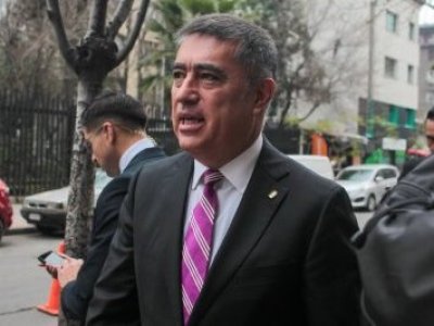 Desbordes deja RN tras 26 años y anuncia que seguirá independiente