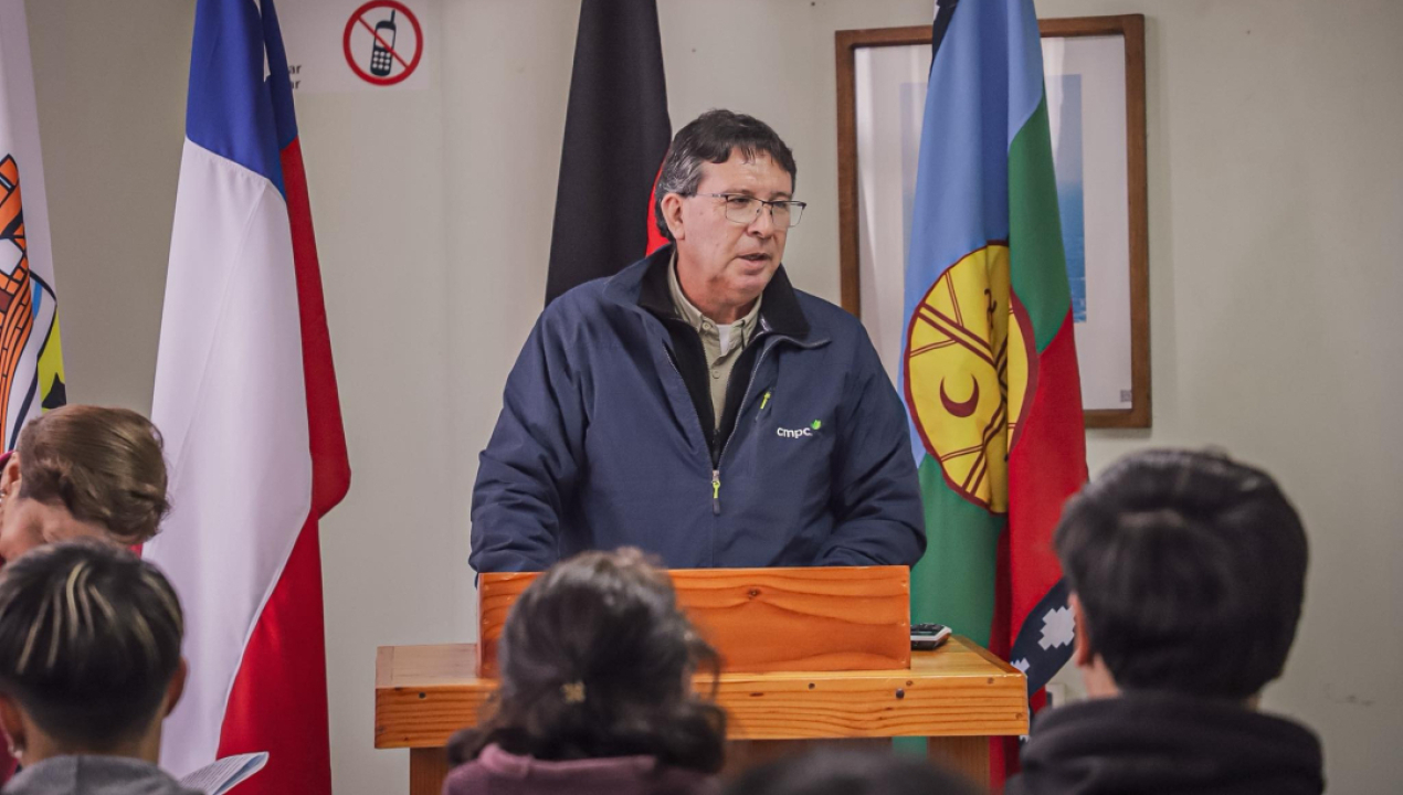 /siete-estudiantes-del-liceo-nahuelbuta-reciben-becas-de-excelencia
