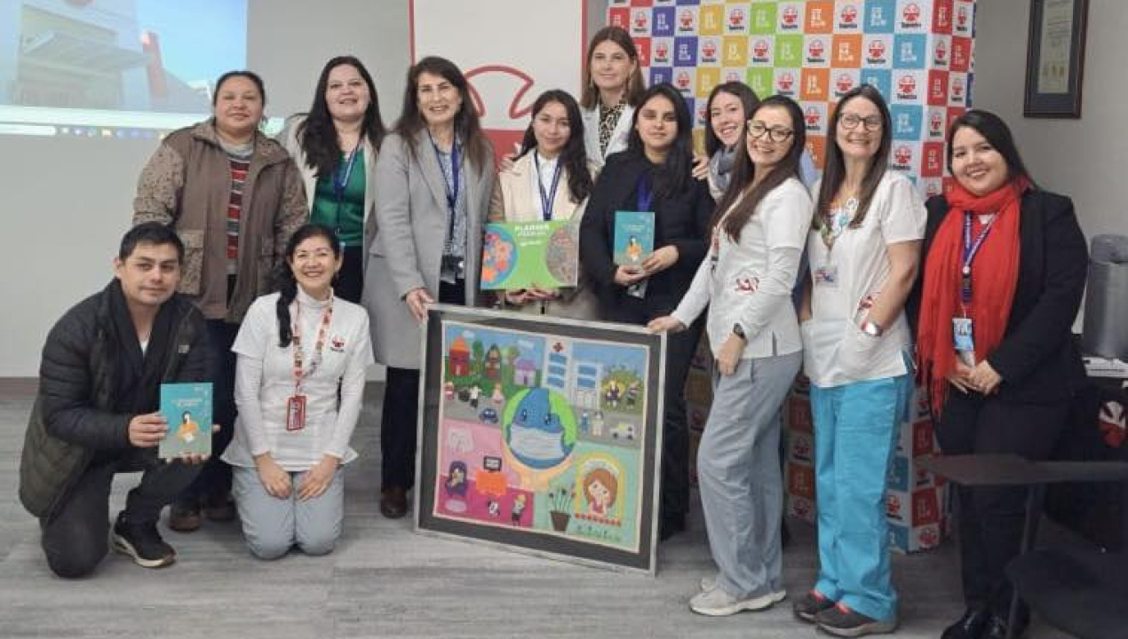 /curanilahue-recibe-obra-de-arpillera-como-simbolo-del-valor-de-las-labores