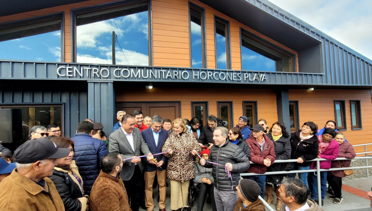 /inauguran-centro-comunitario-en-horcones-playa-un-espacio-para-la-union-y