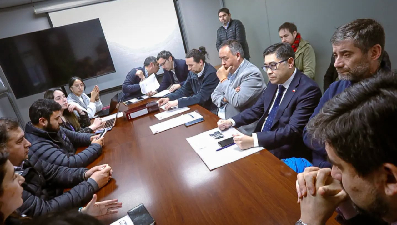 /autoridades-avanzan-en-proyecto-sanitario-para-entregar-una-solucion