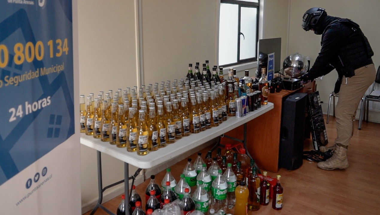 /municipalidad-desbarata-local-clandestino-en-pta-arenas