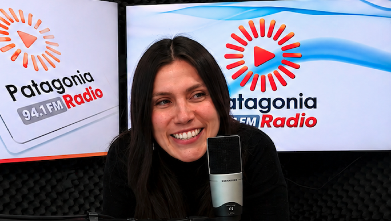 /entrevistas/defiendo-puerto-montt-como-quien-defiende-un-pololo-feo-dani-paz-invita