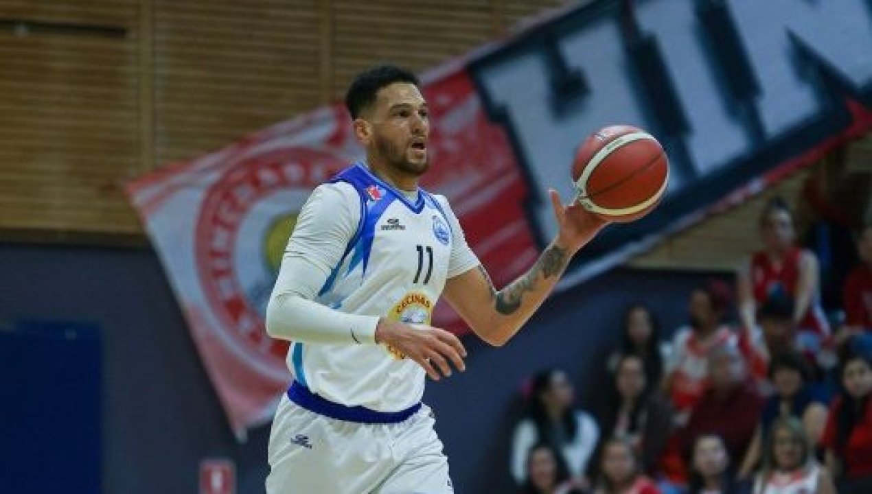/patagonia-radio-deportes/puerto-varas-basket-cae-96-83-ante-deportivo-valdivia-en-el-big-8-de-la