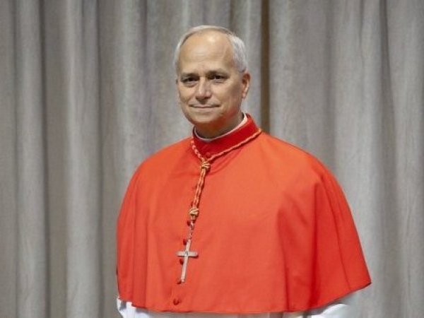 Habemus Papam: Cardenal estadounidense-peruano fue escogido como el nuevo sumo pontífice