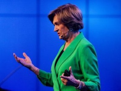 Evelyn Matthei responde con ironía a Paulina Vodanovic tras críticas por su estrategia electoral