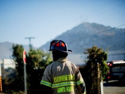 Solidaridad récord: Bomberos reciben millonarias donaciones por incendios forestales