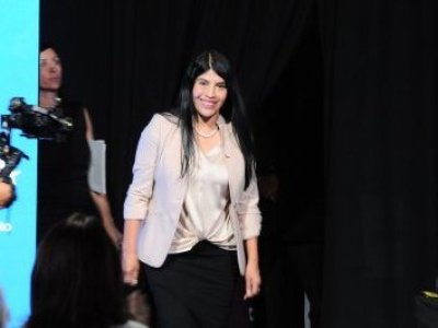 La ministra de Ciencia confirmó que el Ejecutivo decidió suspender durante 2026 las becas de magíster y programas de postdoctorado en el extranjero