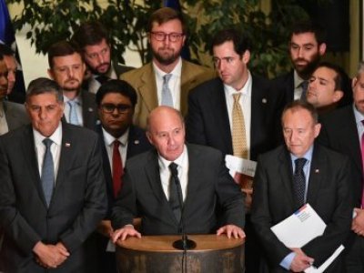 Reforma tributaria del Gobierno abre debate por rebajas a empresas y eventual impacto en las familias