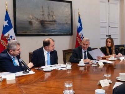 Presidente Kast respaldó a su gabinete tras una ola de críticas