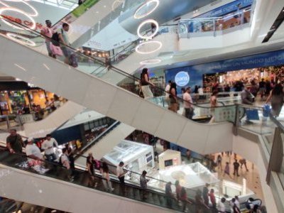 Imacec de marzo cae 0,1% y completa tres meses consecutivos en negativo