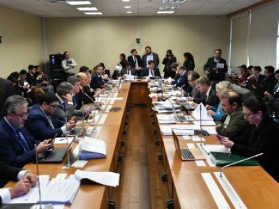 Gobierno logra aprobar proyecto de Reconstrucción en Comisión de Hacienda