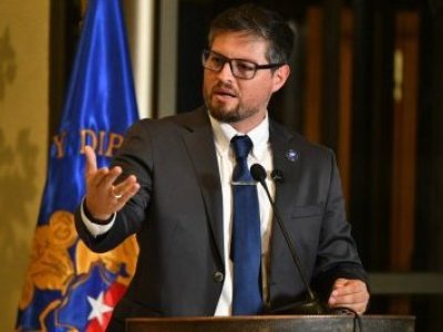 Proyecto del PDG plantea bajar dieta parlamentaria en más de un 30%