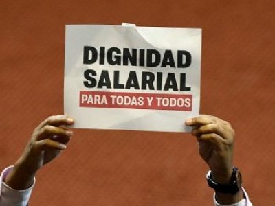 Diputados aprueban aumento del ingreso mínimo y asignaciones familiares