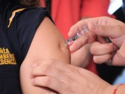La influenza es más que un resfrío común: Entérate acá sobre cómo detectar las diferencias