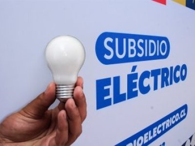 Comisión aprueba proyecto que extiende subsidio eléctrico