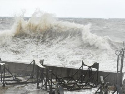 Emiten aviso de Marejadas para 15 regiones del país: Autoridades llaman al cuidado