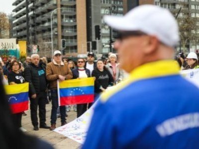 Gobierno permitirá la salida de venezolanos con pasaporte vencido